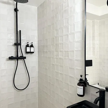 Perle Cachee Avec Netflix & Wifi Pres Du Carre Senart - 101 Apartment Combs-la-Ville